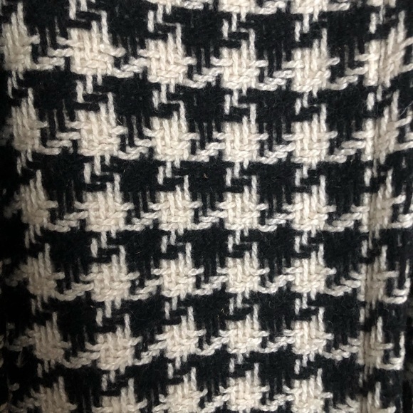 Vintage Trench Coat​ - Picture 5 of 9